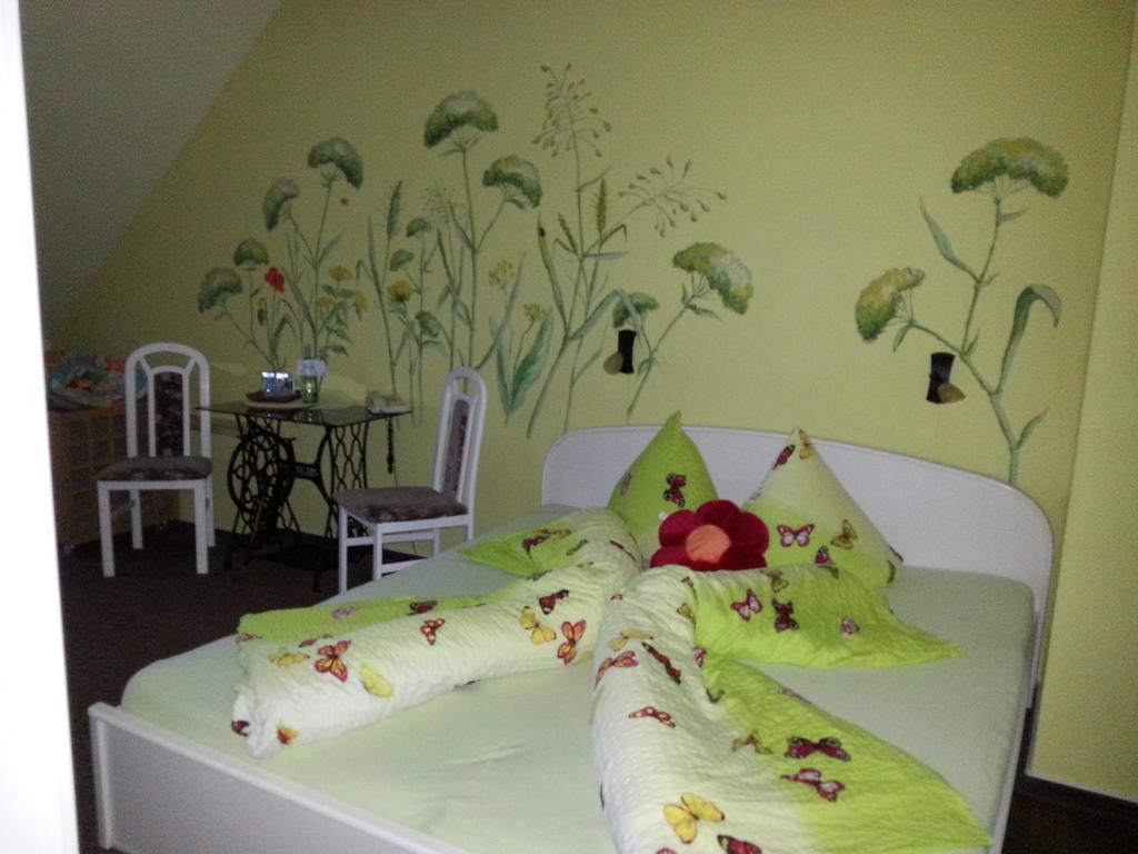 Landferienhaus Pension Erika Mühlhausen Zimmer foto